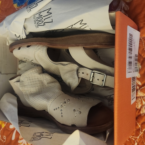 Miz Mooz Fifi Sandal - Picture 5 of 7